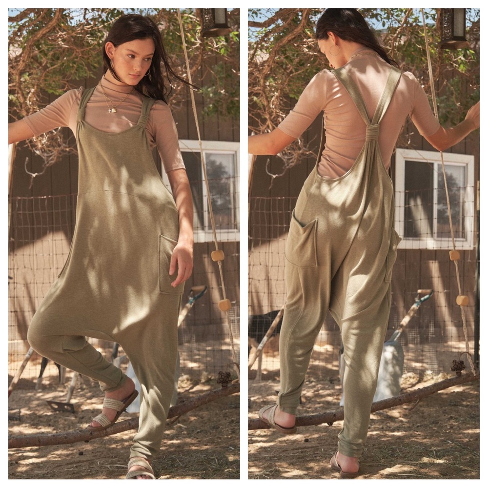 31 Fabulous Solid Stretch Detail Harem Jumpsuit